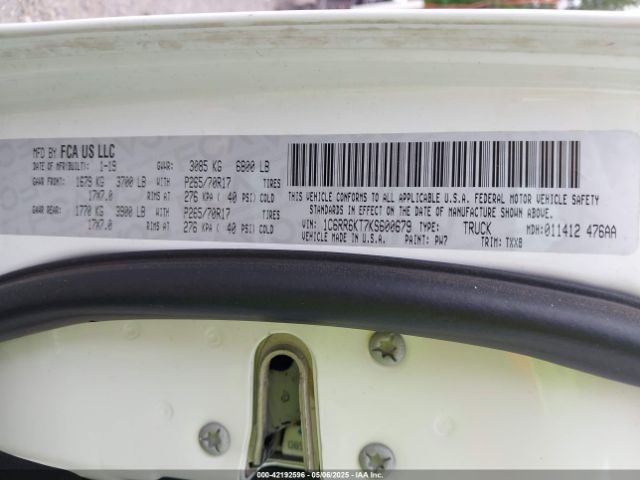 1C6RR6KT7KS600679 RAM 1500 Classic Tradesman  4x2 5'7 Box