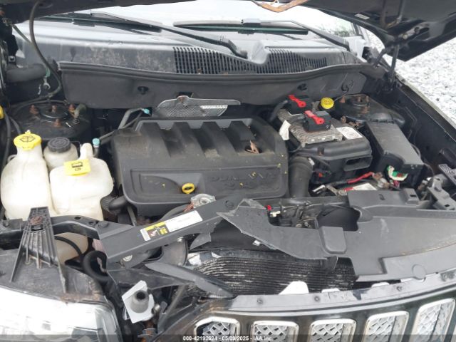 1C4NJDEB2ED885113 Jeep Compass Latitude