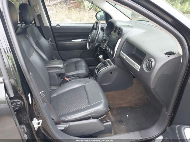 1C4NJDEB2ED885113 Jeep Compass Latitude