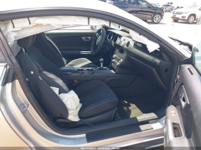 1FA6P8THXJ5128830 Ford Mustang Ecoboost