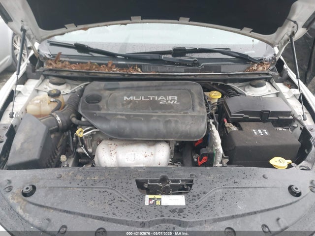 Chrysler 200 Limited 2015 1C3CCCAB8FN719146 Image 10