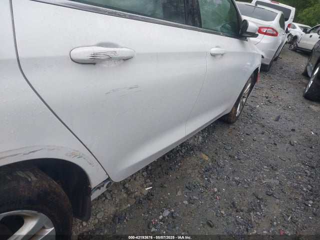 Chrysler 200 Limited 2015 1C3CCCAB8FN719146 Image 6