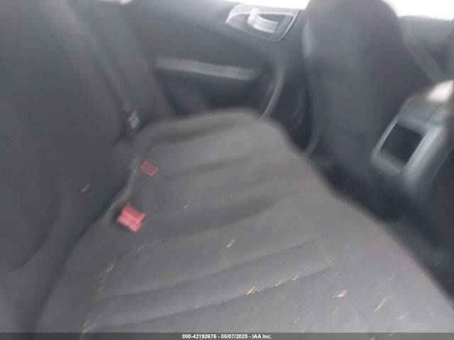 Chrysler 200 Limited 2015 1C3CCCAB8FN719146 Image 8