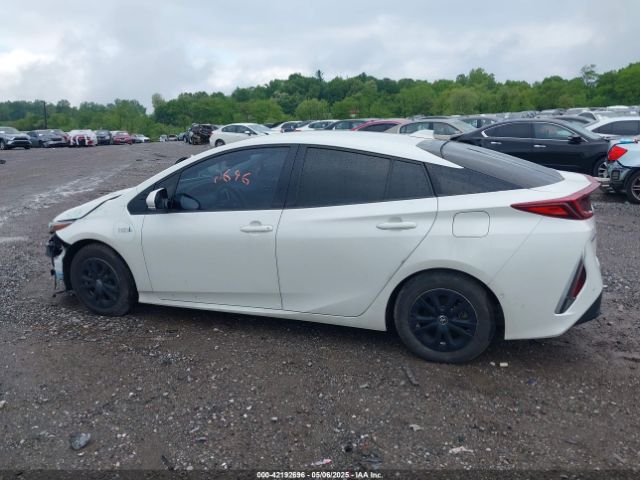 JTDKARFP2L3146028 Toyota Prius Prime Limited