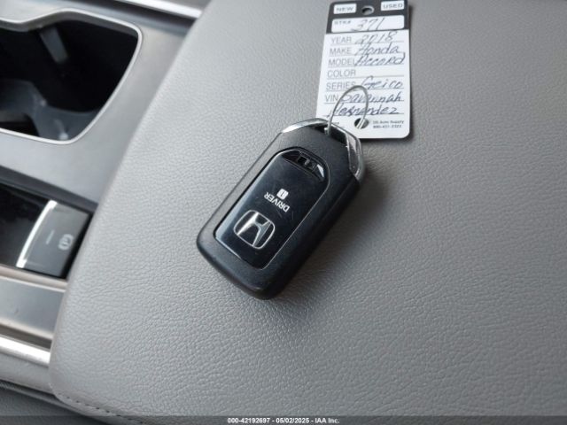 1HGCV1F96JA186439 Honda Accord Touring