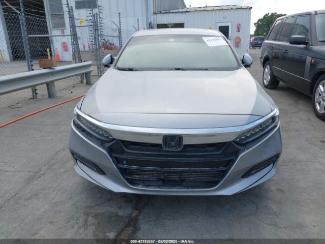 1HGCV1F96JA186439 Honda Accord Touring