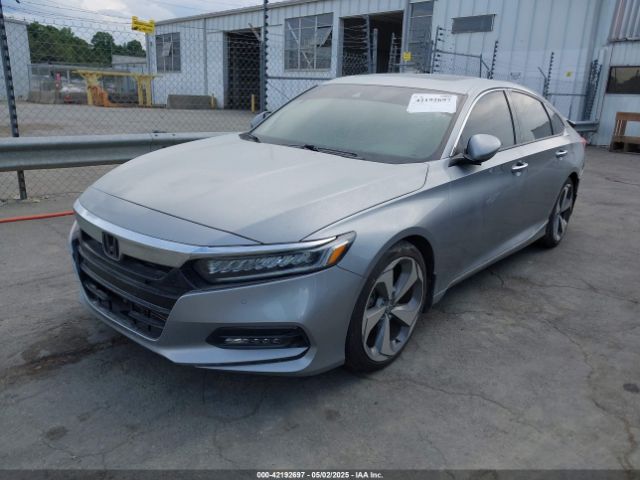 1HGCV1F96JA186439 Honda Accord Touring
