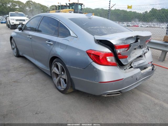 1HGCV1F96JA186439 Honda Accord Touring