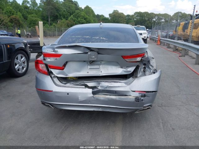 1HGCV1F96JA186439 Honda Accord Touring