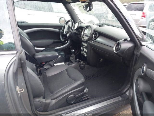 2010 MINI COOPER S WMWMS3C59ATY51392 Photo 4