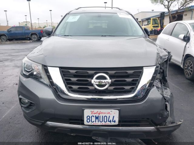 5N1DR2MN2JC621860 Nissan Pathfinder Sv