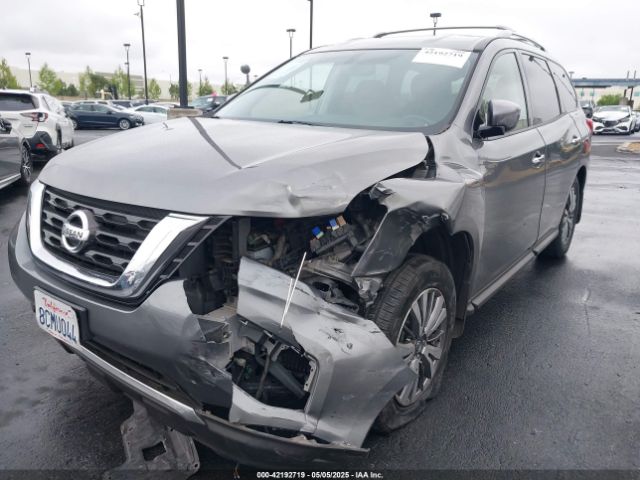 5N1DR2MN2JC621860 Nissan Pathfinder Sv