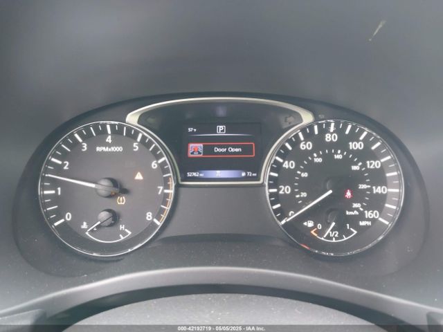 5N1DR2MN2JC621860 Nissan Pathfinder Sv