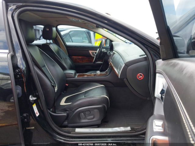 2012 JAGUAR XF SAJWA0HB0CLS50260 Photo 4