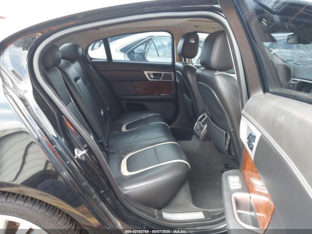 2012 JAGUAR XF SAJWA0HB0CLS50260 Photo 7