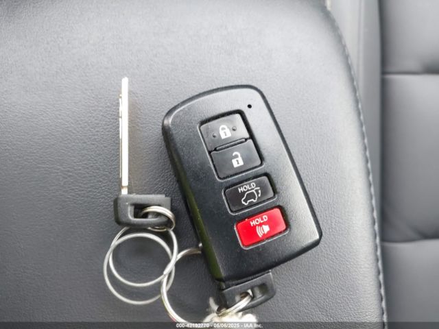 JTMDJREV0HD140223 Toyota Rav4 Hybrid Limited