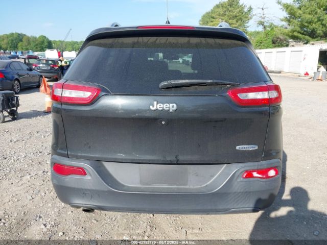 1C4PJLCB0EW319381 Jeep Cherokee Latitude