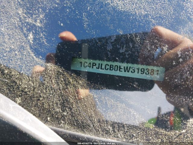 1C4PJLCB0EW319381 Jeep Cherokee Latitude