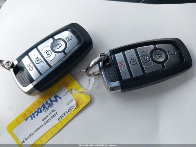 1FMCU0DZ5LUB39205 Ford Escape Titanium Hybrid