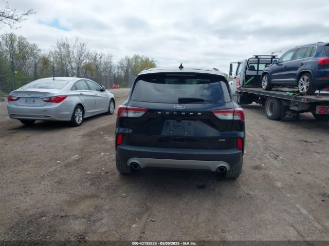 1FMCU0DZ5LUB39205 Ford Escape Titanium Hybrid