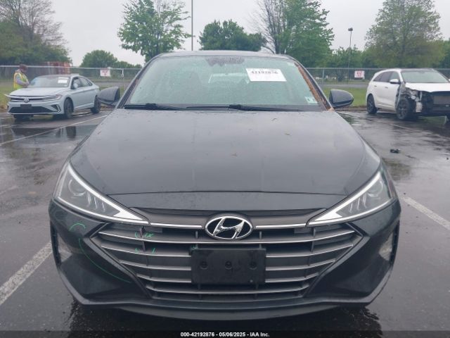 5NPD74LFXLH599405 Hyundai ELANTRA SE