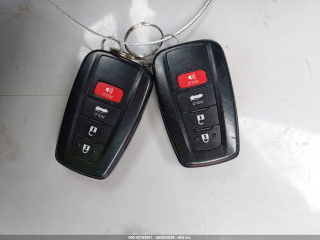 4T1B11HK5JU623363 Toyota CAMRY SE