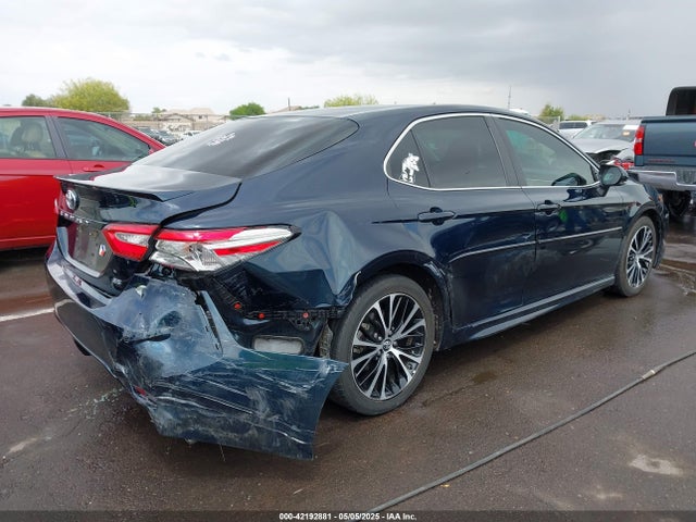 4T1B11HK5JU623363 Toyota CAMRY SE