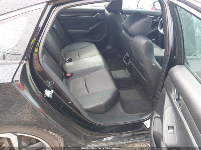 1HGCV1F38MA109992 Honda Accord Sport