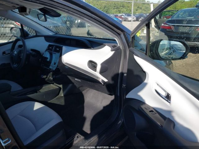 2019 TOYOTA PRIUS JTDL9RFU2K3005915 Photo 4