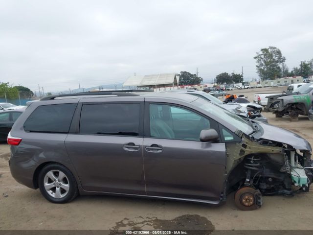 5TDKK3DC7GS712523 Toyota Sienna Le 8 Passenger
