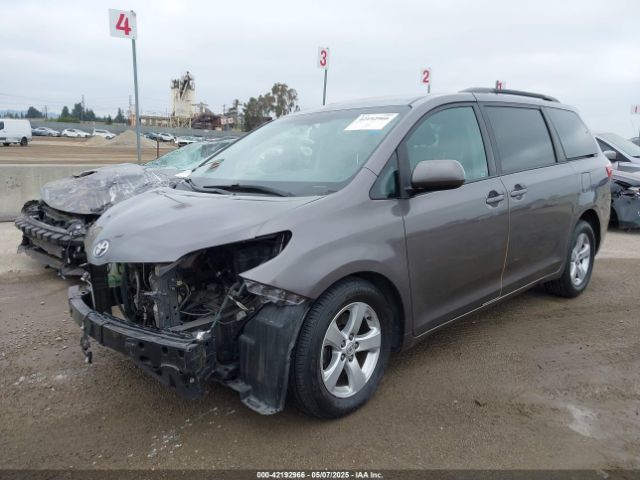 5TDKK3DC7GS712523 Toyota Sienna Le 8 Passenger