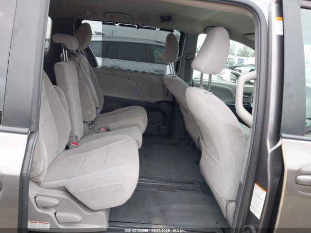 5TDKK3DC7GS712523 Toyota Sienna Le 8 Passenger