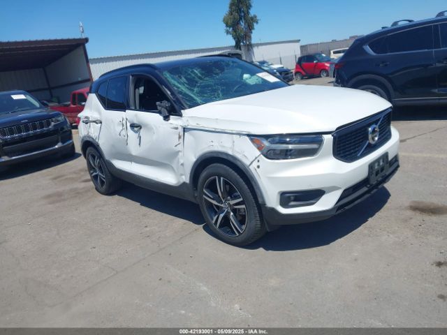 2022 VOLVO XC40 YV4162UM1N2739706