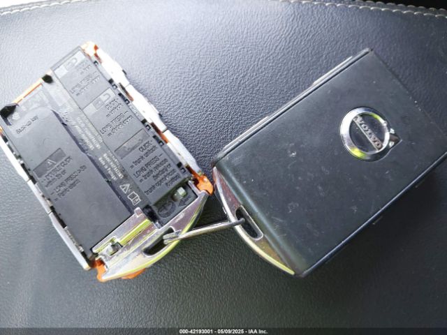 2022 VOLVO XC40 YV4162UM1N2739706 Photo 10