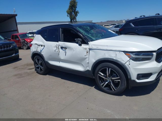 2022 VOLVO XC40 YV4162UM1N2739706 Photo 5
