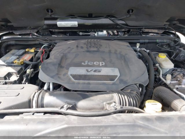 1C4BJWEG6GL108078 Jeep Wrangler Unlimited Sahara