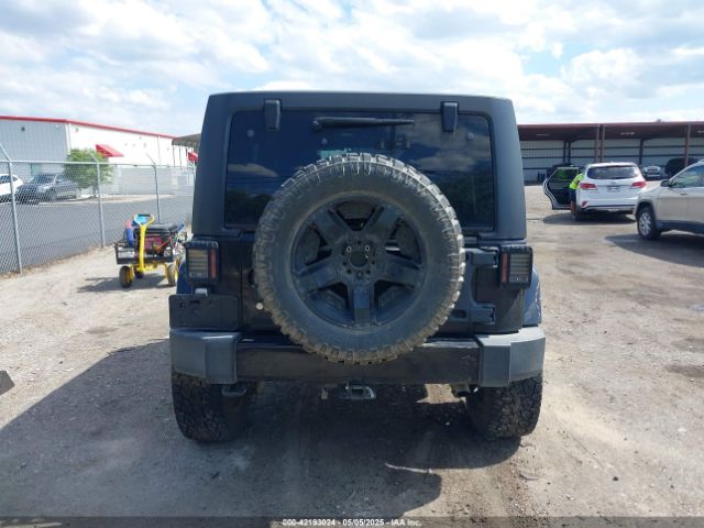 1C4BJWEG6GL108078 Jeep Wrangler Unlimited Sahara