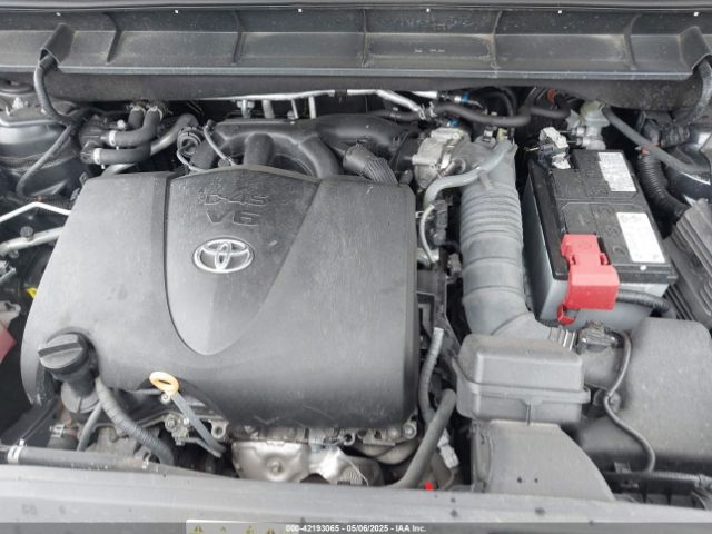 5TDHZRBH1LS024941 Toyota Highlander Xle