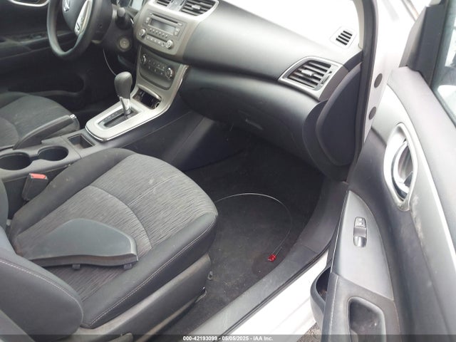 3N1AB7AP7EL690393 Nissan SENTRA SV