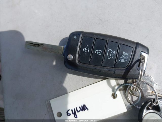 2019 HYUNDAI KONA KM8K12AA1KU379235 Photo 10