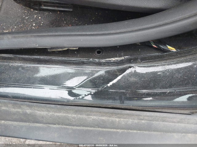 1FADP3K29FL321223 Ford FOCUS SE