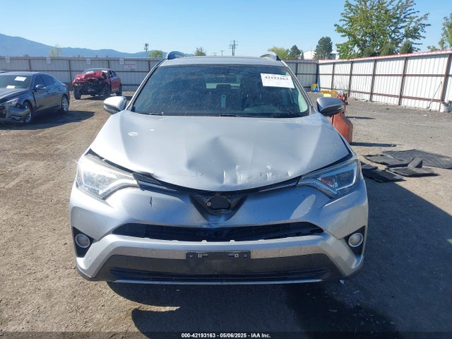 2T3DFREV8JW789424 Toyota Rav4 Limited