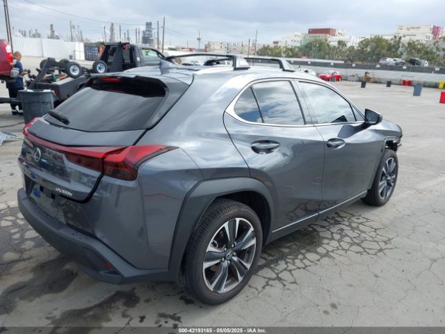 JTHYBJAH7S2016872 Lexus Ux 300h