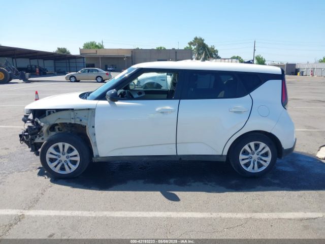 KNDJ23AU1P7860895 KIA SOUL LX