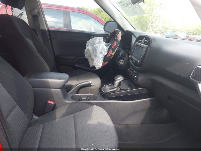 42193227 :رقم المزاد ، KNDJ23AU3L7014682 vin ، 2020 Kia Soul S مزاد بيع