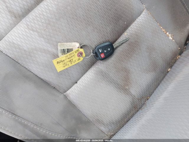 2T1BURHE1FC404120 Toyota Corolla Le Plus