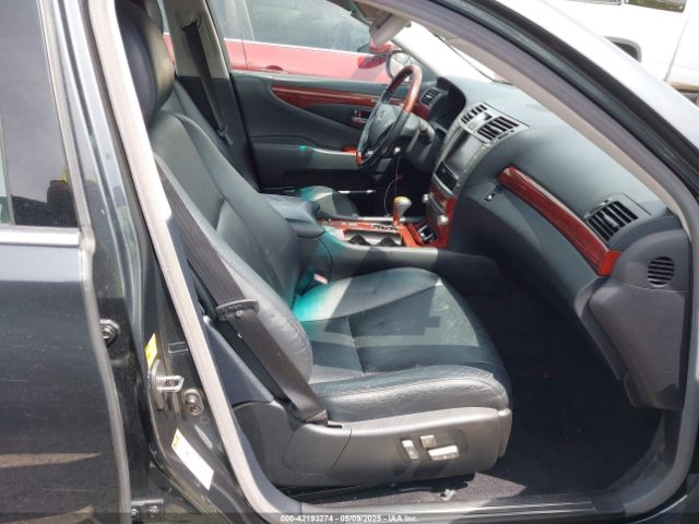 2011 LEXUS LS 460 JTHBL5EF2B5106478 Photo 4