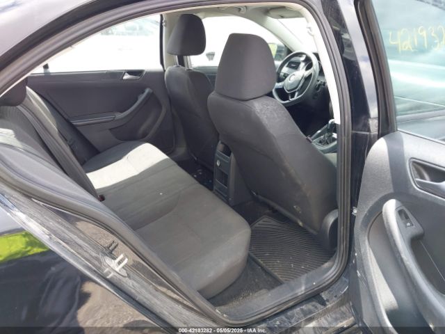 3VW2K7AJ6FM428242 Volkswagen Jetta 2.0l S