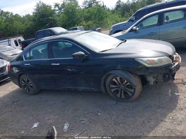 Продажа на аукционе авто 2015 Honda Accord Lx, vin: 1HGCR2F34FA028890, номер лота: 42193287