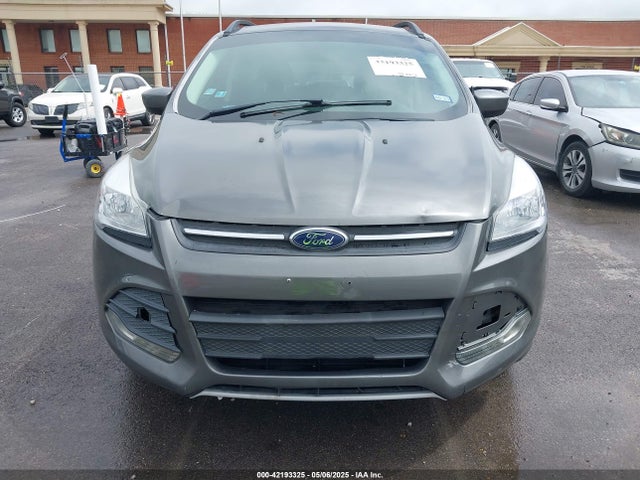 1FMCU9GX3EUB06947 Ford ESCAPE SE